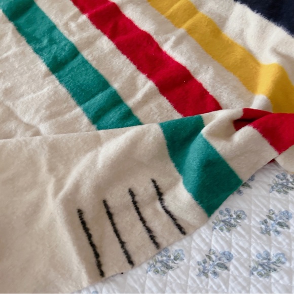 Vintage 50’s 60’s Trapper Point 100% Wool Striped Blanket - Picture 3 of 8